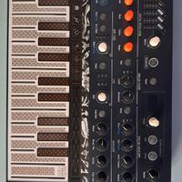 Arturia Microfreak 