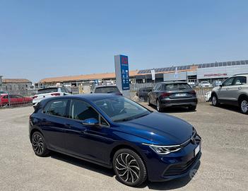 Volkswagen Golf 1.0 etsi evo Life 110cv dsg / NO V