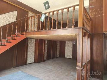 Locale commerciale in via Principessa Maria