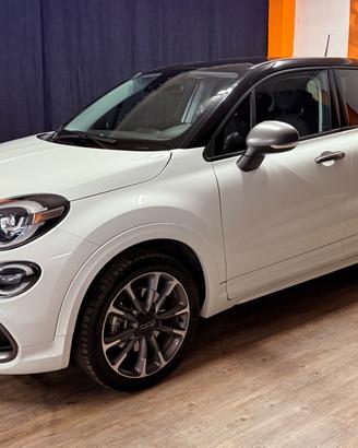 PAZZESCA FIAT 500 X HYBRID SPORT CON SOLI 22.224 K