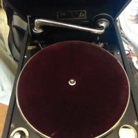 GRAMMOFONO A VALIGETTA ANNO 1930