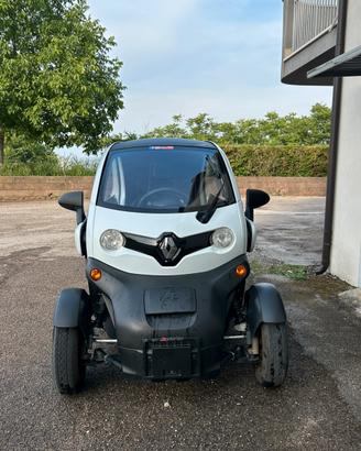 Renault Twizy 100% Elettrica + Bluetooth