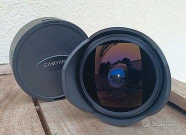 obbiettivo samyang 8mm F3.5 Fish Eye Cs II
