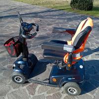 Scooter elettrico per anziani, modello InvacareLeo