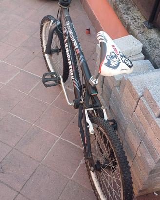 BMX jumpertrek freestyle tiger