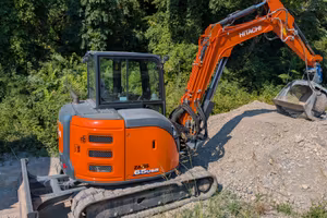 escavatore Hitachi 65ql 