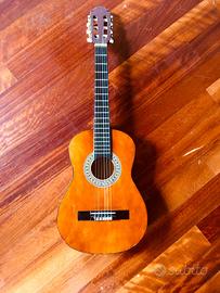 Chitarra classica 2/4 da studio con custodia