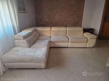 Divano angolare con poltrona relax