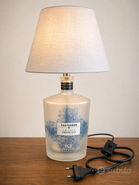 Lampada artigianale design con bottiglia grappa