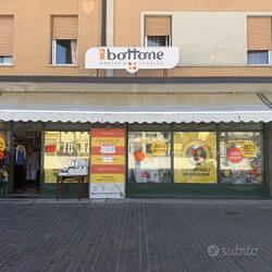 MONFALCONE: Centralissimo NEGOZIO