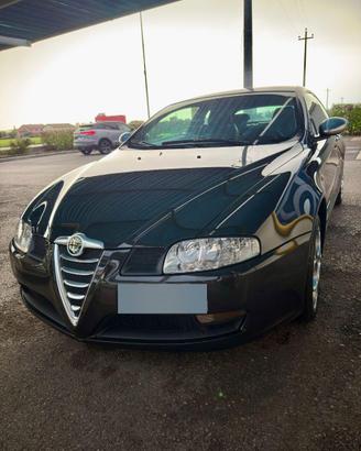 Alfa Romeo GT 2.0 JTS Black Line 166 CV –38.000km