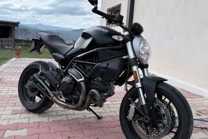 Ducati monster 797