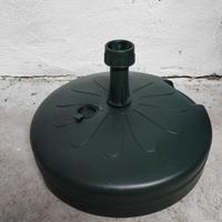 Base per ombrellone nuova in plastica