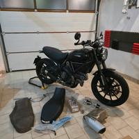 Ducati Scrambler 800 Icon cafe' racer