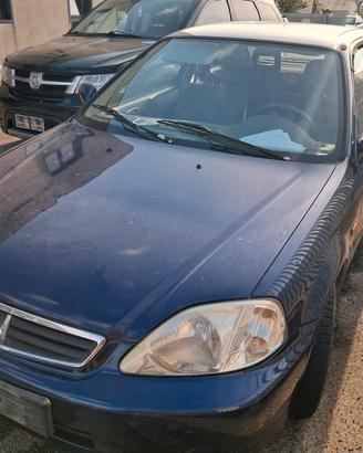 Honda Civic anno 2000 ricambi usati