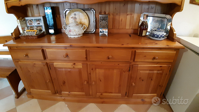 Mobile vetrina in pino. Perfetta