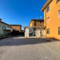 NEGOZIO A CASTIGLIONE DELLE STIVIERE