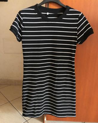 Vestito a maniche corte