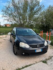 Volkswagen Golf 5 1.6 Benzina