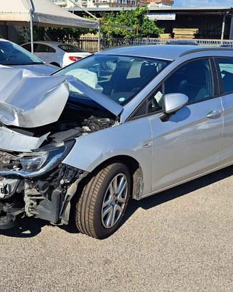 Opel Astra 1.6 CDTi 110CV S. tourer Innovation