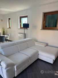 DIVANO A L con parte piedi estraibile