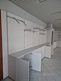 Scaffalatura negozio 