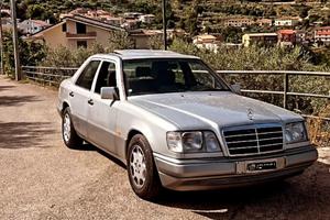 Mercedes W124 E200-16V