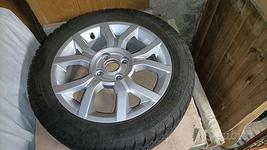 Cerchi in lega 15" VW Up con gomme invernali