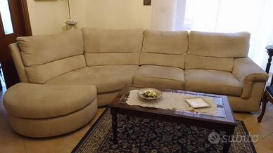 Divano 4 posti + pouf Poltronesofà
