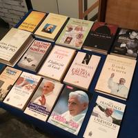 Lotto 15 libri Vari Papi e Padre Pio