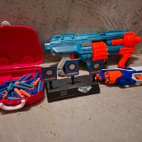 fucile e pistola con proiettili di spugna morbida