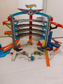 Hot Wheels Ultimate garage