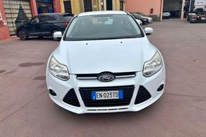 Ford focus berlina 1.6 benzina GPL