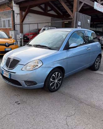 Lancia Ypsilon 1.3 MJT 75 CV