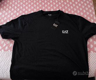 T shirt emporio armani nuova con etichetta