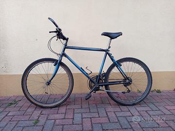 Bici mountain bike ruote 26" a Spinea (Ve)