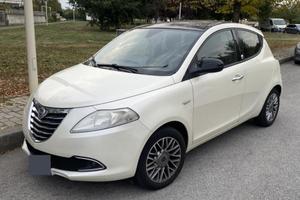 Lancia Ypsilon Benzina/GPL • 2012 •69 CV