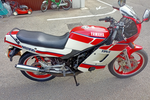 Yamaha RD 350 LC