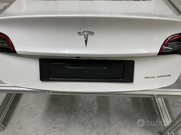 Pannelli carrozzeria tesla