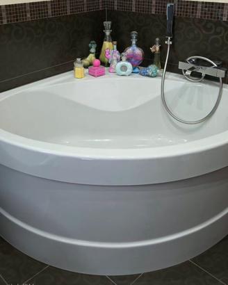 vasca angolare Ideal Standard