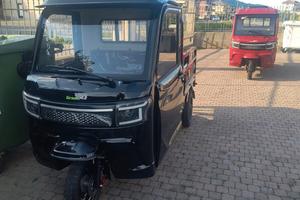 moto a tre ruote elettrico
