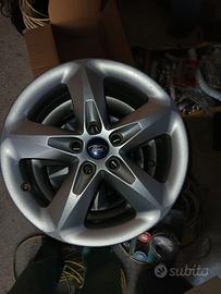 Cerchi in lega 16 pollici ford 5 fori