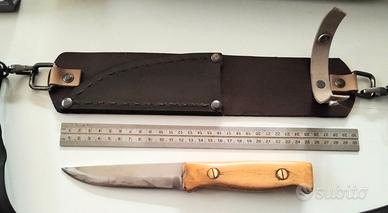 Fodero coltello in cuoio.