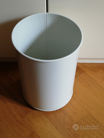 Cestino metallico bianco