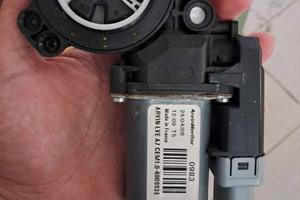 Motorino alzacristalli  peugeot