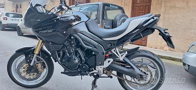 triumph Tiger 1050