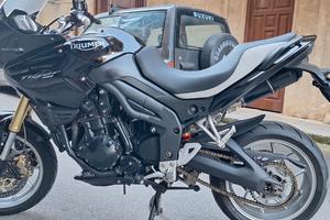 triumph Tiger 1050