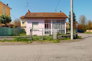 Casa indipendente disposta su un piano