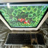 EMac Apple con tastiera originale e mouse