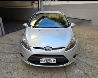 FORD FIESTA AUTOMATICA - PROMO